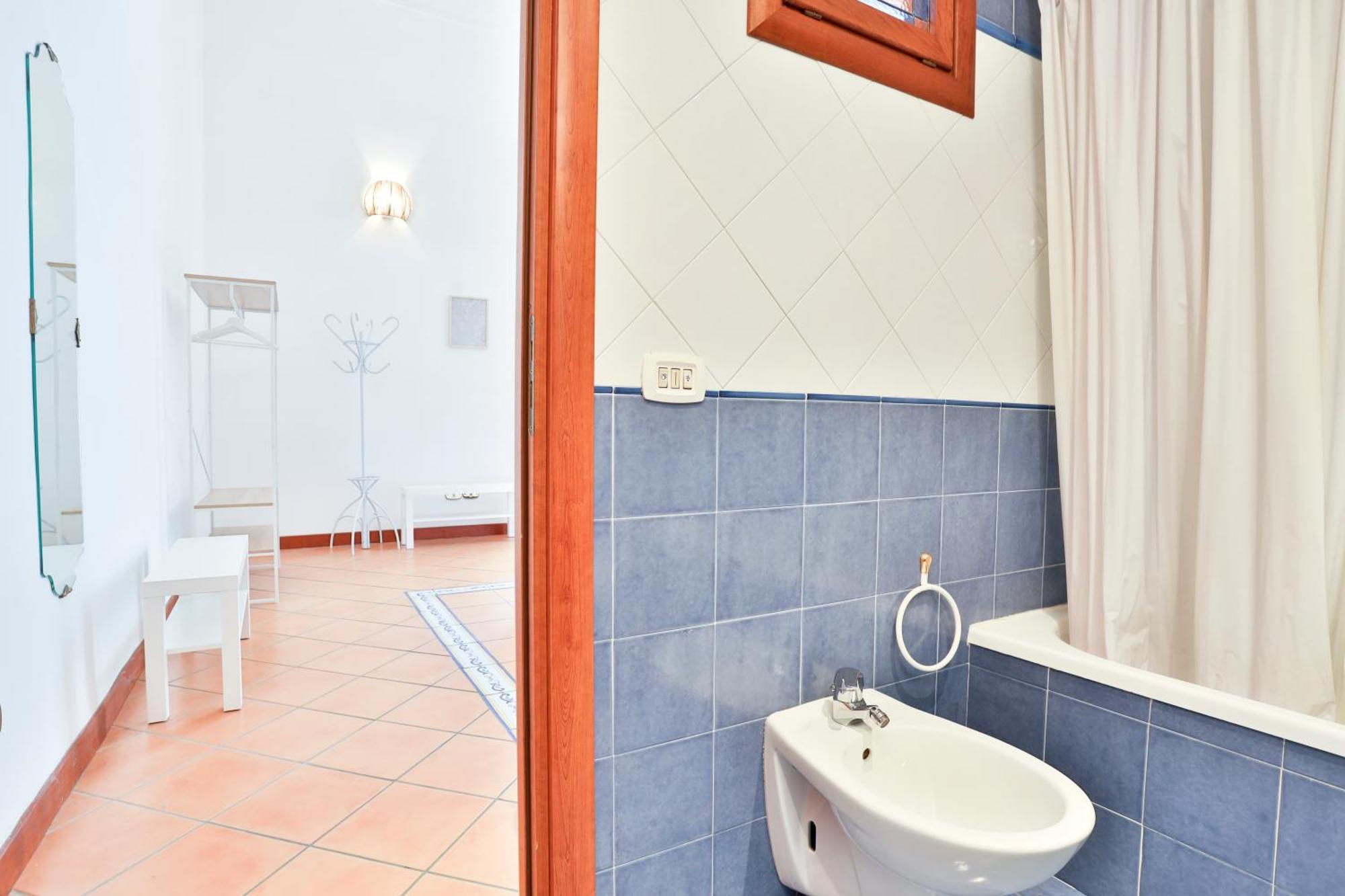 Chiaia Sea View Gem Apartment Naples