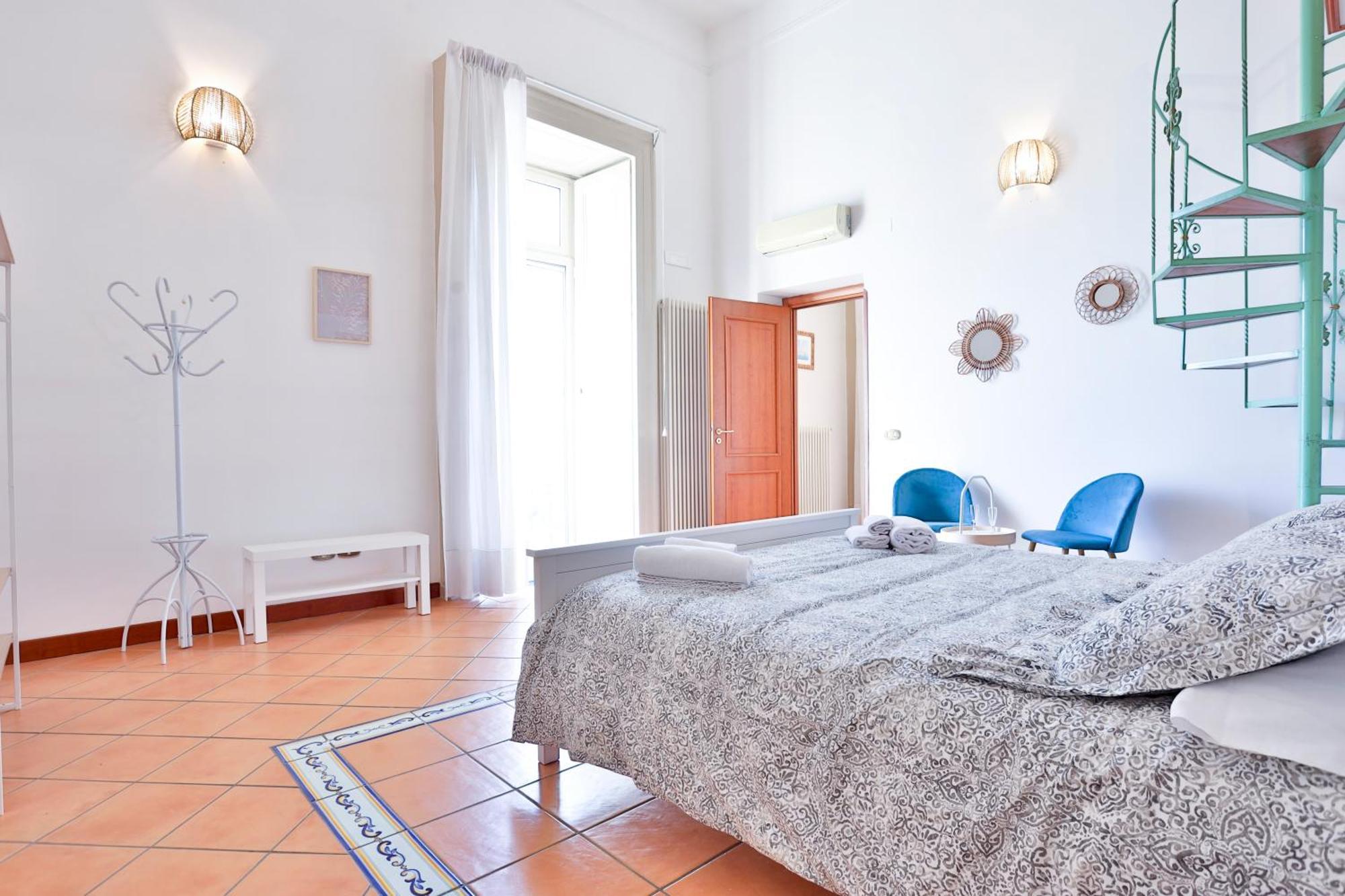 Chiaia Sea View Gem Naples